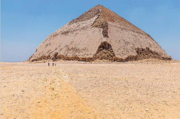 Exposing Egypt's Military Zone Protected Dahshur Necropolis