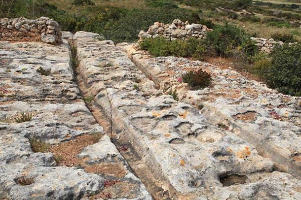 Raddet ir-Roti Cart Ruts, Xemxija Heritage Trail in St. Paul's Bay, Malta. (Frank Vincentz/CC BY SA 3.0)