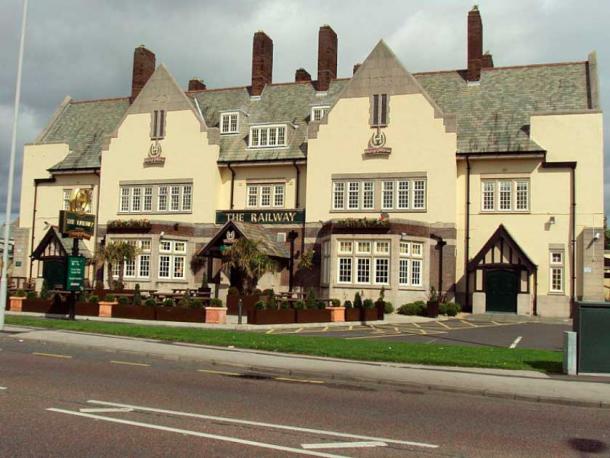 The Railway Inn Pub in Meols, where the Viking boat has been discovered (Rept0n1x / CC by SA 3.0)