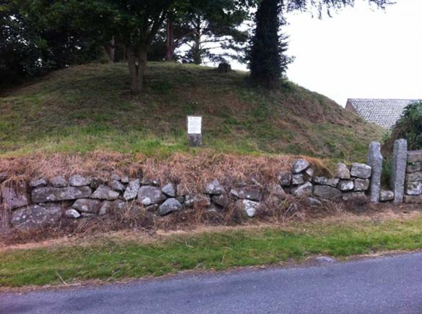 Rathvilly Moat, County Carlow, Ireland. (© David Halpin)