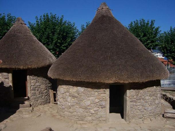 Rebuilt house in the Celtic castro of Vigo (Galicia).