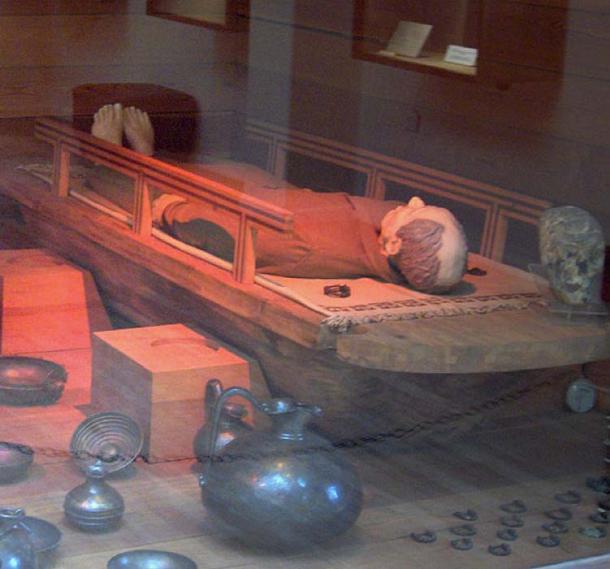 Reconstruction of the tomb of King Midas; found at Gordium; late 8th c. BC; Museum of Anatolian Civilizations, Ankara, Turkey. (Public Domain)
