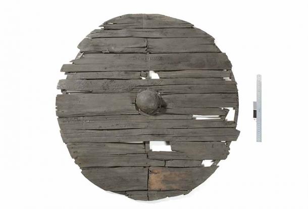 Reconstruction of a Viking shield. (Museum of Cultural History / University of Oslo)