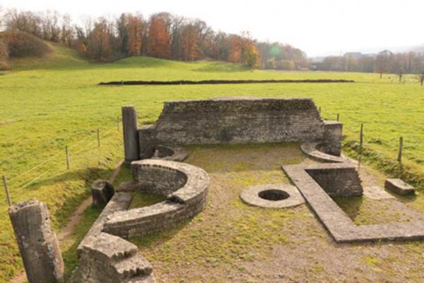 Remains of the old temple complex, Augusta Raurica (Pixel62 / Adobe Stock)
