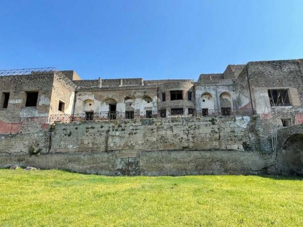 Renovation work, to stabilize the urban villa complex known as the Insula Occidentalis, has allowed archaeologists to unearth previously undiscovered artifacts at the Library House in Pompeii. (Pompeii - Parco Archeologico)