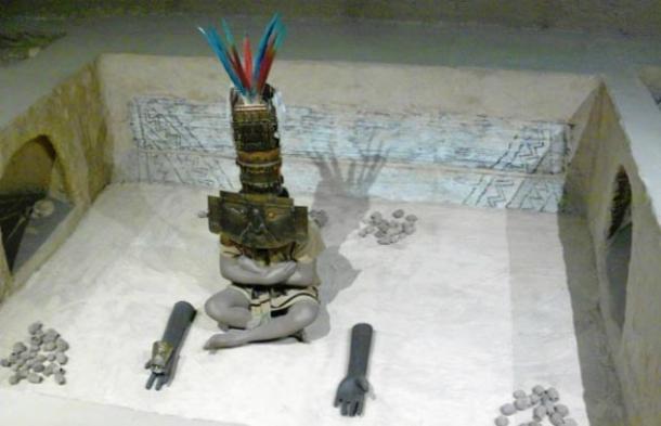 Representation of one burial at Huaca Loro, Sican National museum, Ferreñafe, Peru