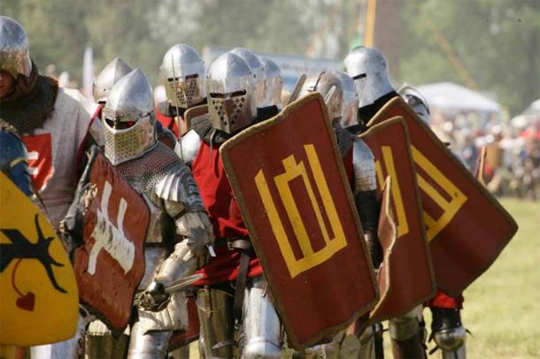 Lietuvos viduramžių karių reprezentacija.  (GNU nemokama dokumentacijos licencija)