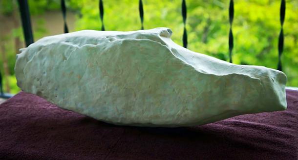 Rock cuts or possible petroglyphs