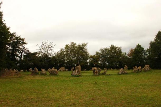 The King's Men stone circle at Rollright Stones (Photo by Midnightblueowl/Wikimedia Commons)