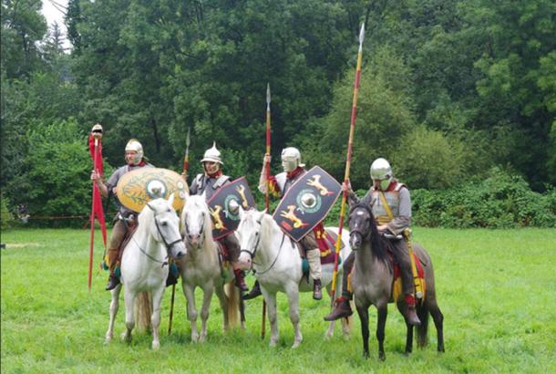 Roman Cavalry Reenactment - Roman Festival at Augusta Raurica. (Codrin.B/ CC BY-SA 3.0)