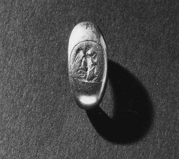 Roman Engagement and Wedding Rings: Joining Hands and Hearts | Ancient ...