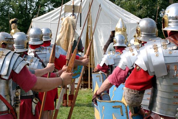 Romans at marching camp getting ready for battle. (Ludovic LAN / Adobe)