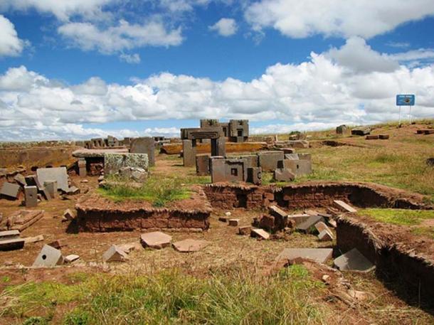 Ruins of Puma Punku (CC BY-SA 3.0)