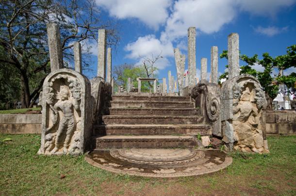 Ruins of stone columns at Mahavihara temple of Anuradhapura in the Sacred City of Anuradhapura, Sri Lanka. (mlnuwan / Adobe)