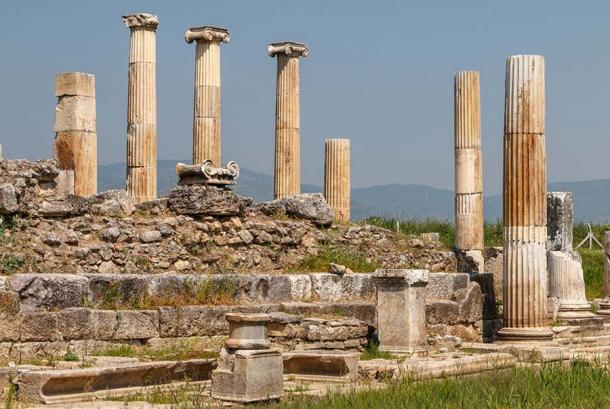 Ruins of the ancient city Magnesia (Magnesia on the Maeander), Turkey. (lic0001 / Adobe Stock)