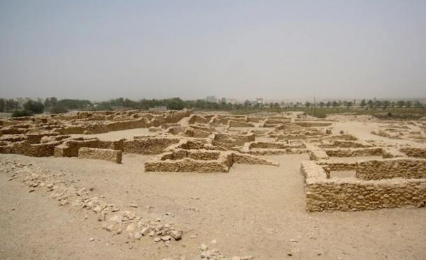 Saar temple’s burial chambers are also said to be from the Dilmun period. Saar, Bahrain.
