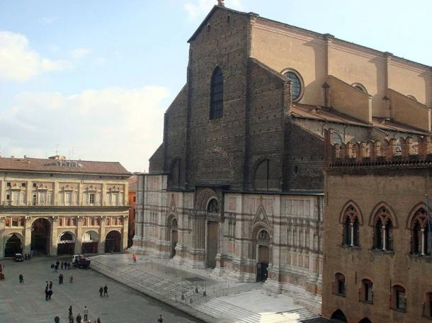 San Petronio Basilica and Piazza Maggiore.