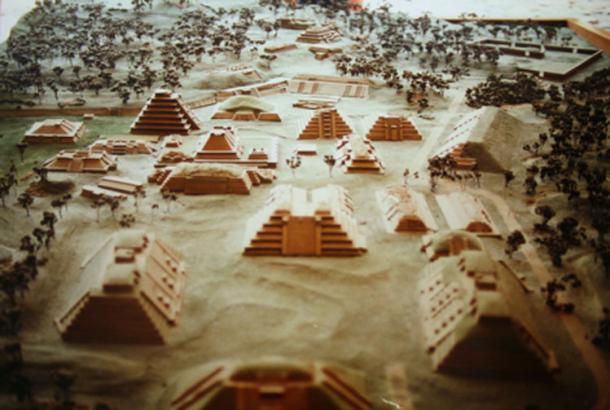 Scale model of El Tajín (Dodd, G / Public Domain)
