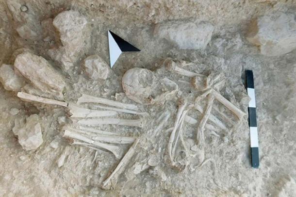 Secondary burial found in funerary building 27. (Image: Culture.gr)