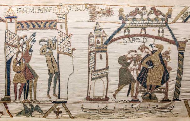 Sección del Tapiz de Bayeux que muestra a hombres mirando el cometa Halley a la izquierda, con la coronación de Harold a la derecha. (Dominio publico)