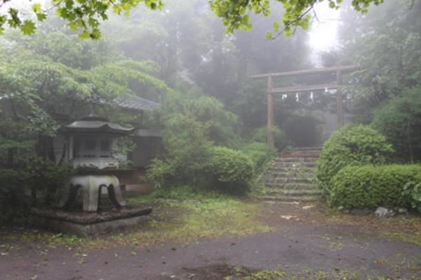 The Tenshou-Kyousha Shrine in Fujinomiya. 