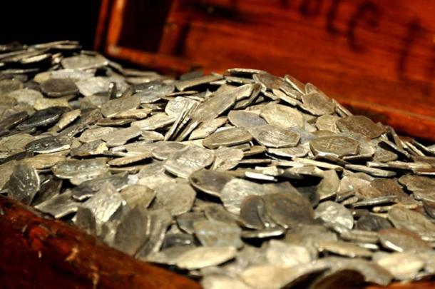 Silver recovered from the wreck of the Whydah. (Theodore Scott / Public domain)