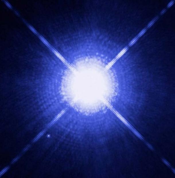Sirius A and Sirius B as seen by the Hubble Space Telescope. The white dwarf can be seen to the lower left. (NASA, ESA, H. Bond/STScI, M. Barstow/University of Leicester/ CC BY 3.0 )