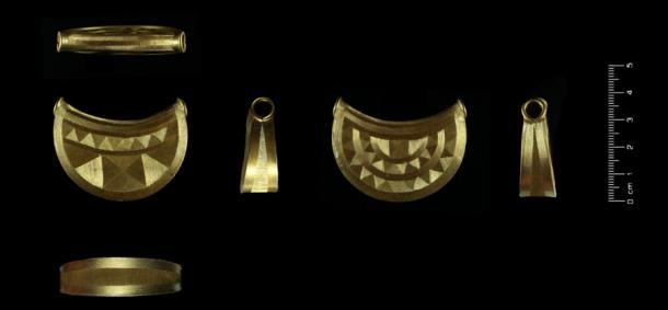 The Nebra Sky disk will be exhibited at the British Museum together with the Shropshire bulla sun pendant as part of the “The World of Stonehenge” exhibit in February 2022. (CC BY-SA 4.0)