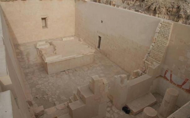 Polish and Egyptians scholars and officials did an opening ceremony of the Solar Cult Complex in the temple of Hatshepsut. Polish conservators and archaeologists reconstructed the temple.