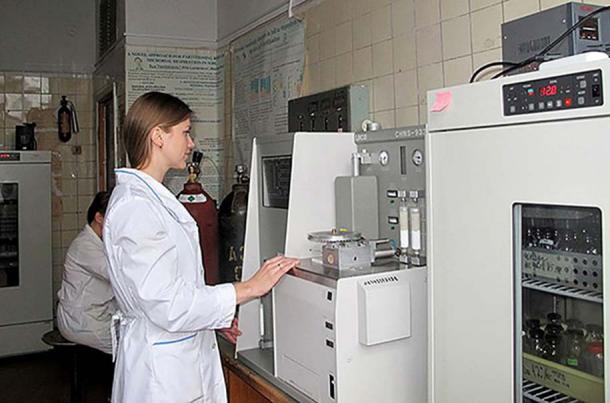 Specialists of the Institite of Psycico-Chemical and Biological Problems and Soil Science in Moscow region. (The Siberian Times)