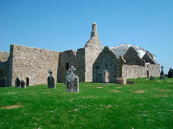 Photograph of St Keiran's Cathedral, Clonmacnoise, Ireland