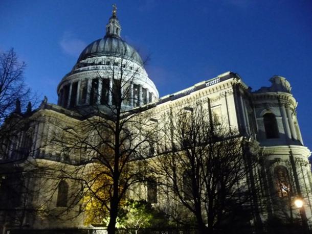 St Paul's Cathedral. Some people believe there was a stone circle on Ludgate Hill, where the cathedral now stands, and that the London Stone was an outlying 'heel' stone, marking a place from which the circle should be viewed. 