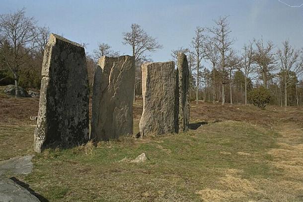 Standing stones at Greby grave field
