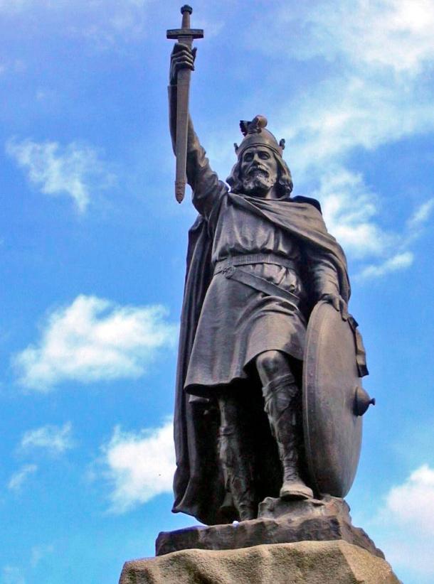 Statue of Alfred the Great at Winchester unveiled during the millennial commemoration in 1899 of Alfred's death
