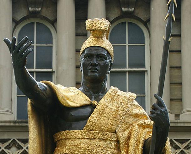 Statue of King Kamehameha I, standing in front of Ali'iolani Hale in Honolulu. 