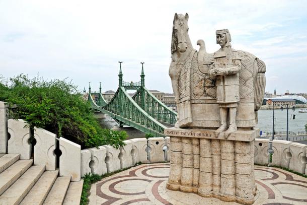 Statue of Saint Istavan on Gellért Hill