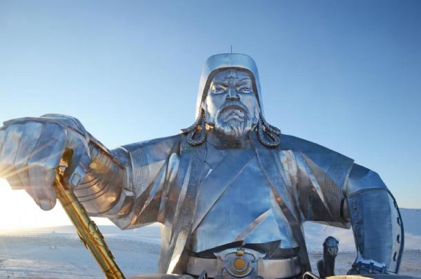 Statue of Genghis Khan with Legendary golden whip, Mongolia (mors74/ Adobe Stock)