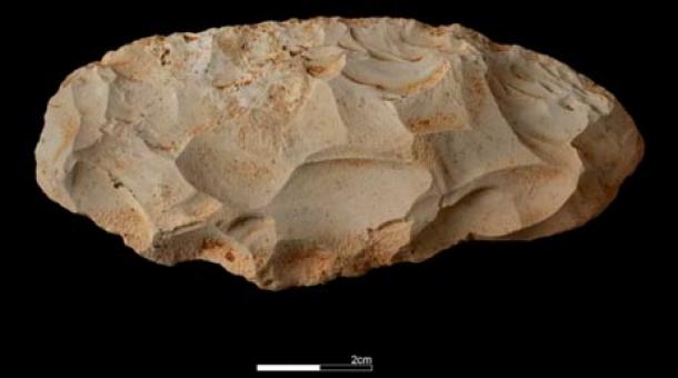 Stone tool found in the Galeria cavern. (Maria D. Guillén / IPHES-CERCA)