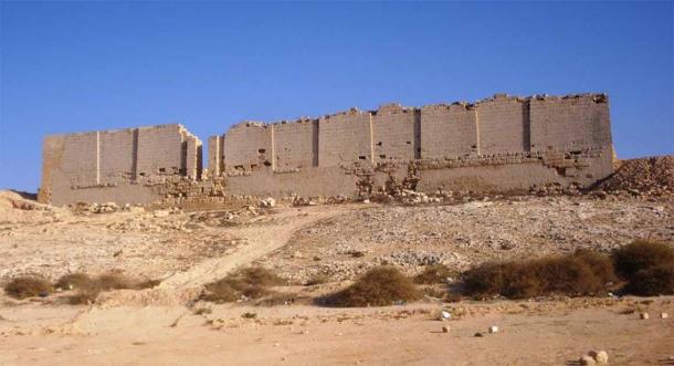 View of the Taposiris Magna Osiris Temple, near to which archaeologists believe they have found clues as to the whereabouts of Antony and Cleopatra’s tomb. (Koantao / CC BY-SA 3.0)