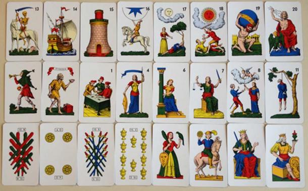 Tarot cards from the Tarocco Siciliano (Countakeshi/CC BY-SA 4.0)