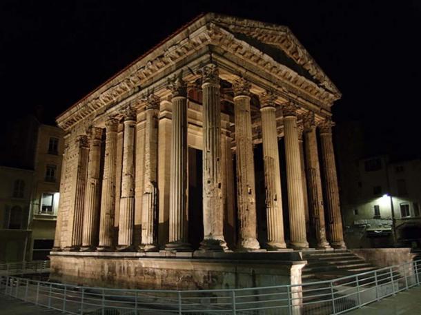 The Temple of Auguste and Livie lit up at night, Vienne, France
