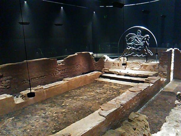 Temple to Mithra beneath the Bloomberg Space. (Gapfall / CC BY-SA 4.0)