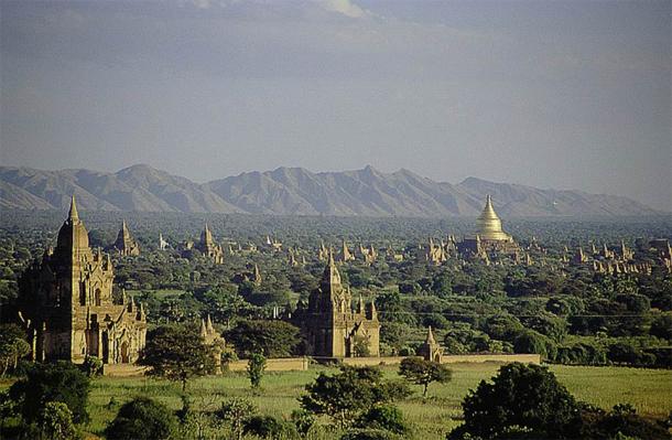 Temples in Bagan, Myanmar. (CC BY 2.0)