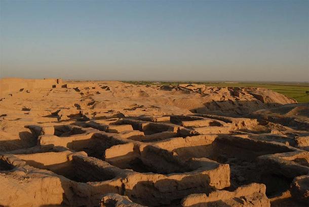 Kampir Tepe archaeological site in Uzbekistan, is all that remains of what was once a fortress and mud brick city and one of the most complete settlements of the Kushan Empire ever found. (Stephanieadams99 / CC BY-SA 4.0)