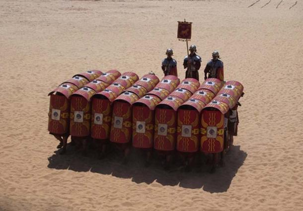 Testudo formation. (Neil Carey/CC BY SA 2.0)
