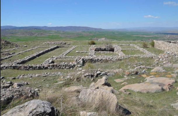 The ruins of the Royal Castle, the residence of the Kings built during the 13th century BC, it forms the highest point of the old city of Hattusa with splendid views over the city and the valley to the north, Hattusa in ancient Anatolia. (Carole Raddato/CC BY-SA 2.0)
