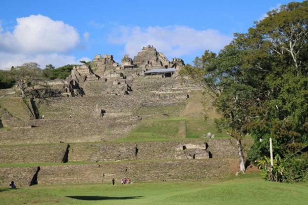The Acropolis of Toniná is the largest in the Maya world and was meant to symbolize the cosmic mountain, including a labyrinth of chambers and hollowed passageways at its base meant to symbolize the dark Underworld. (Photo: ©Marco M. Vigato)