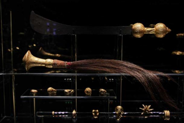 The AngloGold Ashanti Barbier-Meuller collection consists of approximately 350 items representing the major regions of West Africa where goldsmithing is practiced.(© Javett-UP Collection)