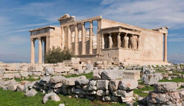 The Erechtheum, western side, Athens Acropolis. (Jebulon / Public Domain)
