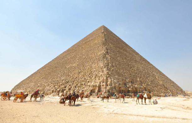 The Great Pyramid of Giza as it appears today, stripped of casing stones. (CC BY 2.0)